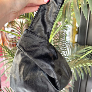 BOLSO MANO METALIZADO NEGRO