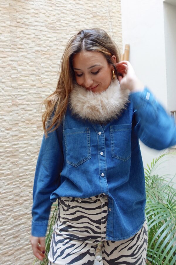 CUELLO PELOS BEIGE SINTÉTICO