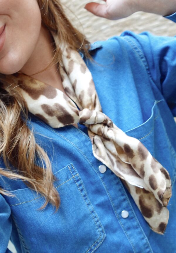 PAÑUELO LEOPARDO - Imagen 2