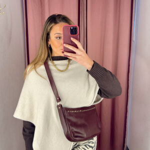 BOLSO TACHUELAS BERENJENA