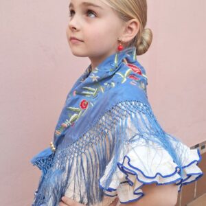 MANTONCILLO ANTIGUO NIÑA AZUL EMPOLVADO