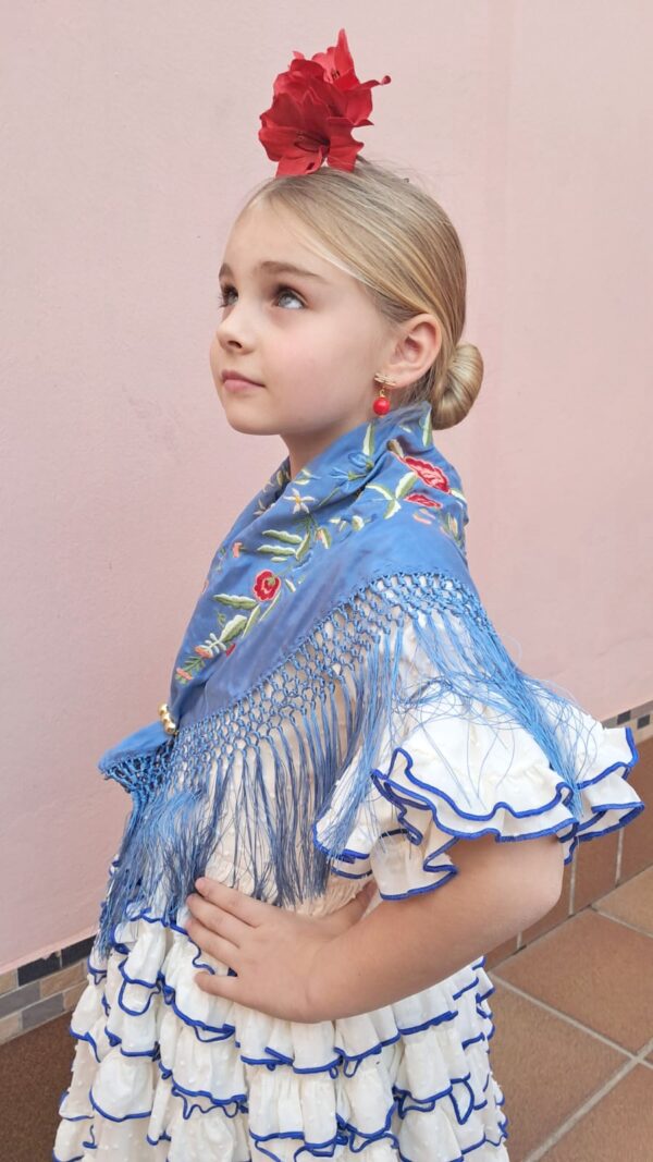 MANTONCILLO ANTIGUO NIÑA AZUL EMPOLVADO