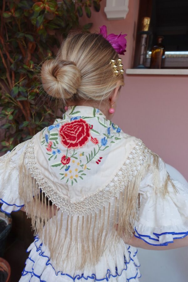 MANTONCILLO ANTIGUO NIÑA BEIGE - Imagen 2