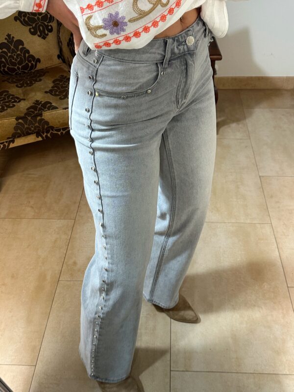 JEANS GRIS TACHUELAS - Imagen 3